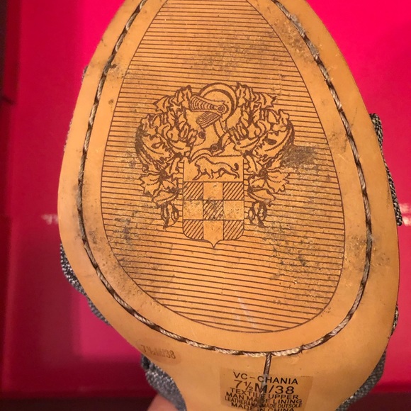 Vince Camuto Denim Heel-Slightly worn - Picture 4 of 4